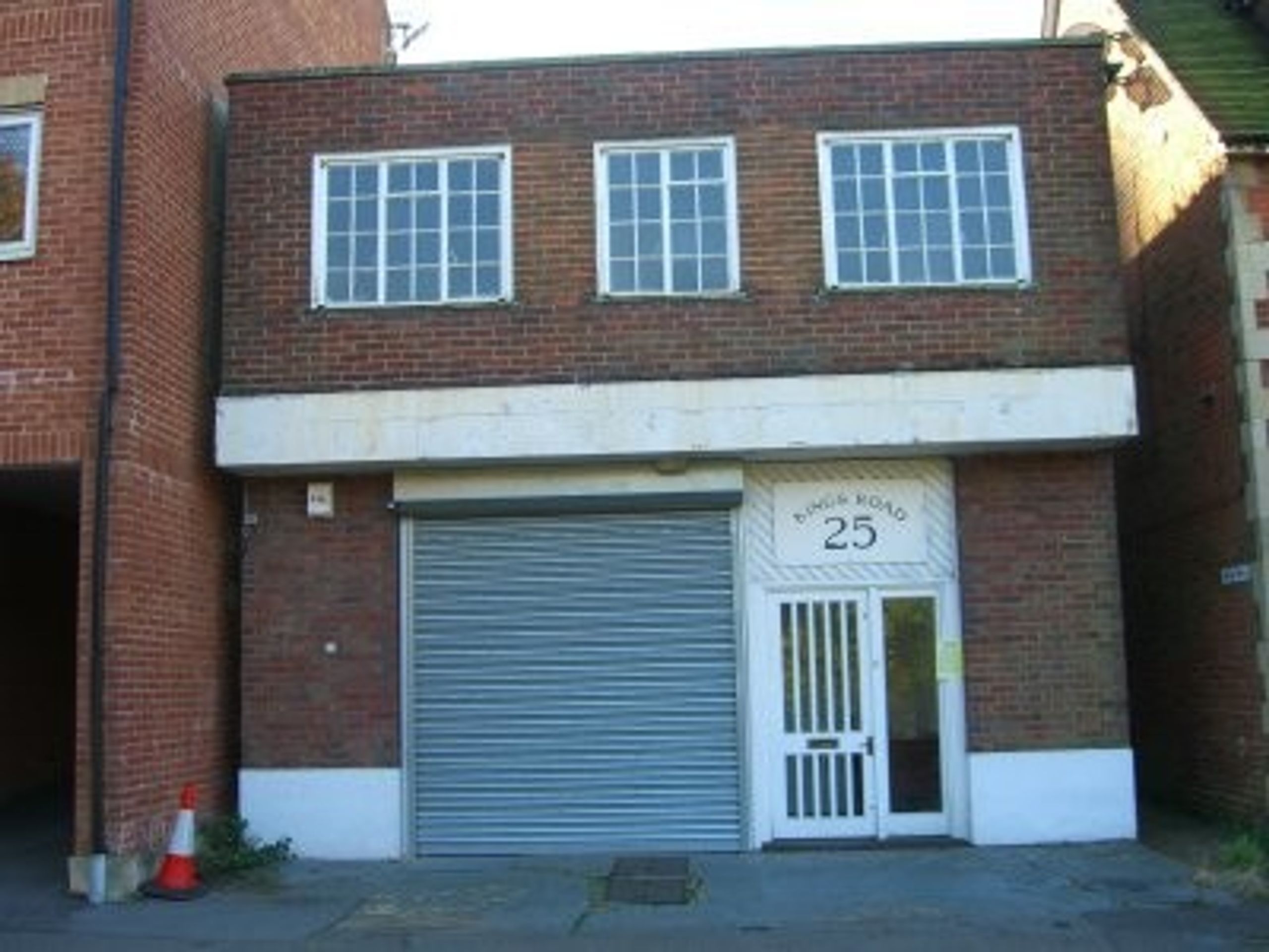 For Sale Hamilton House, 39 King's Rd, Haslemere GU27 2QA, UK PropList