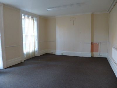 Property Image for 31 Lexden Rd, Colchester CO3 3PX, UK