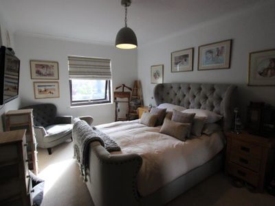 Property Image for 2 Brewery Terrace, Saundersfoot SA69 9HG, UK