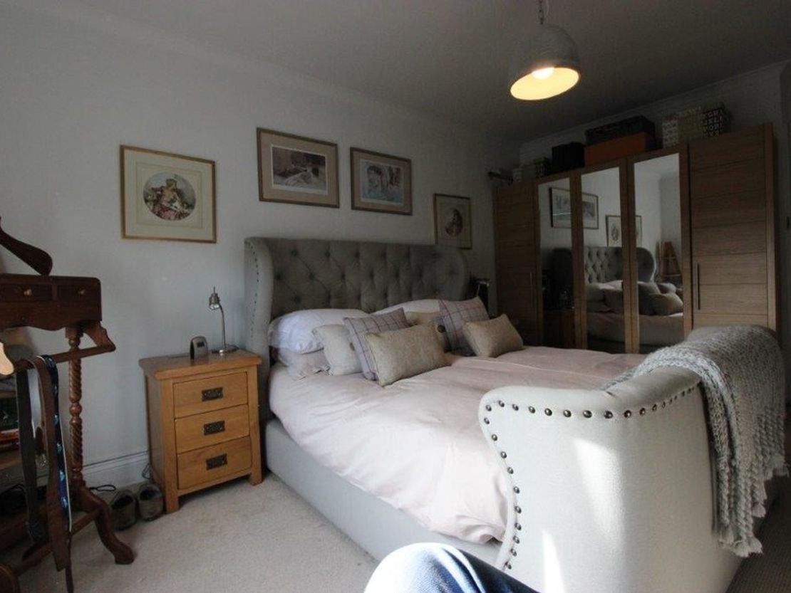 2 Brewery Terrace, Saundersfoot SA69 9HG, UK