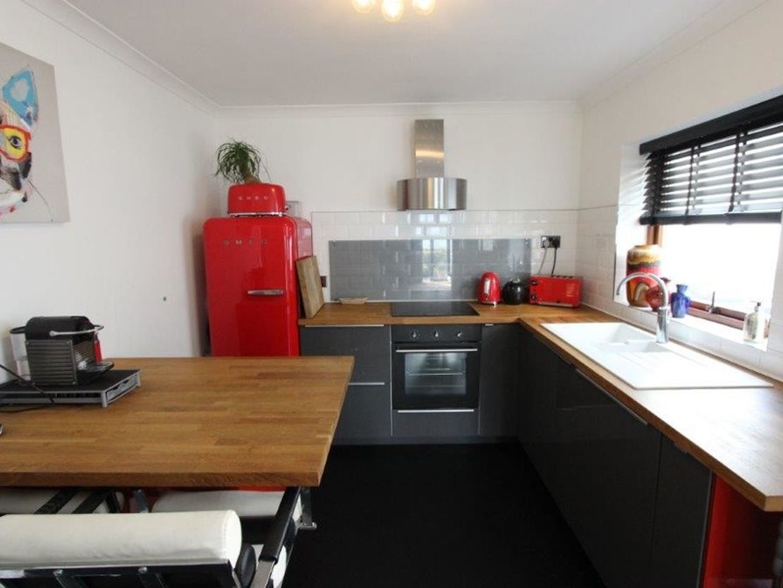 2 Brewery Terrace, Saundersfoot SA69 9HG, UK