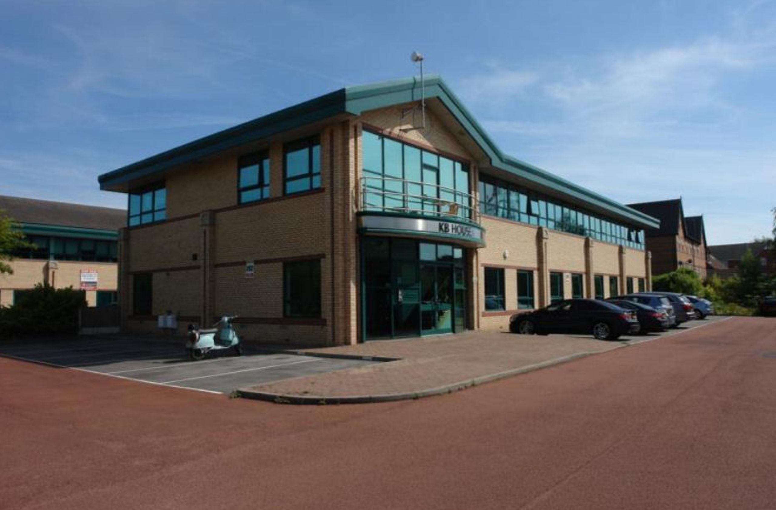 To Let 4 Scott Dr, Hale, Altrincham WA15 8AB, UK PropList