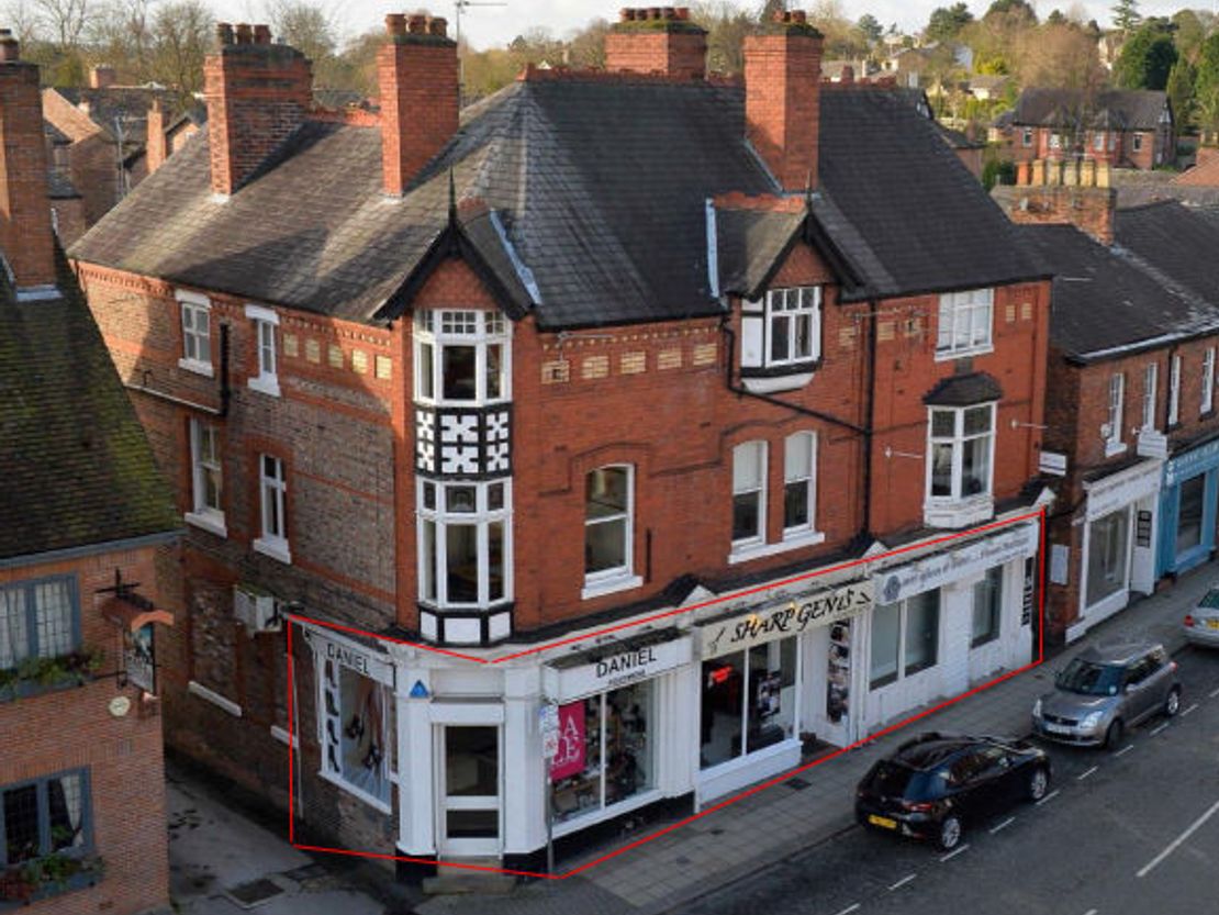 The Railway, 128-130 Ashley Rd, Hale, Altrincham WA14 2UN, UK