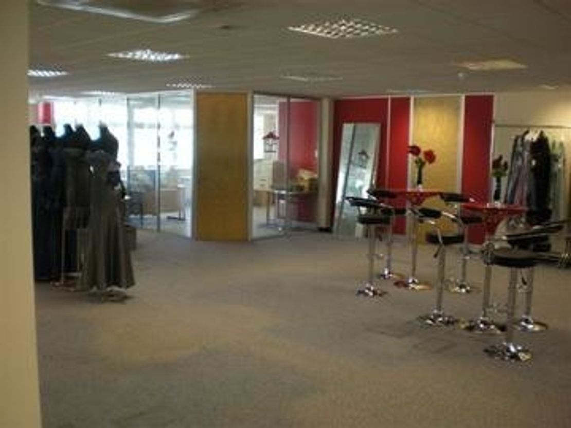Unit 4 Stirling Industrial Estate, Stirling Way, Borehamwood WD6 2BT, UK