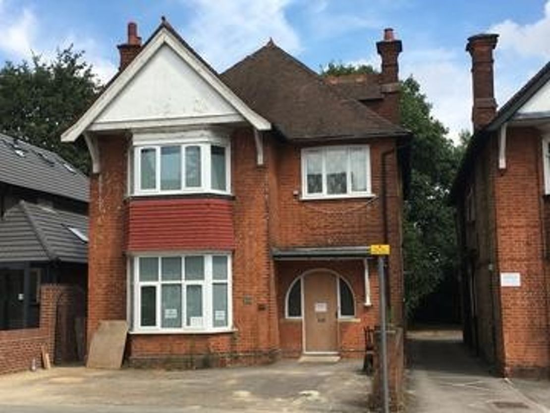 43 The Avenue, Watford WD17 4NU, UK