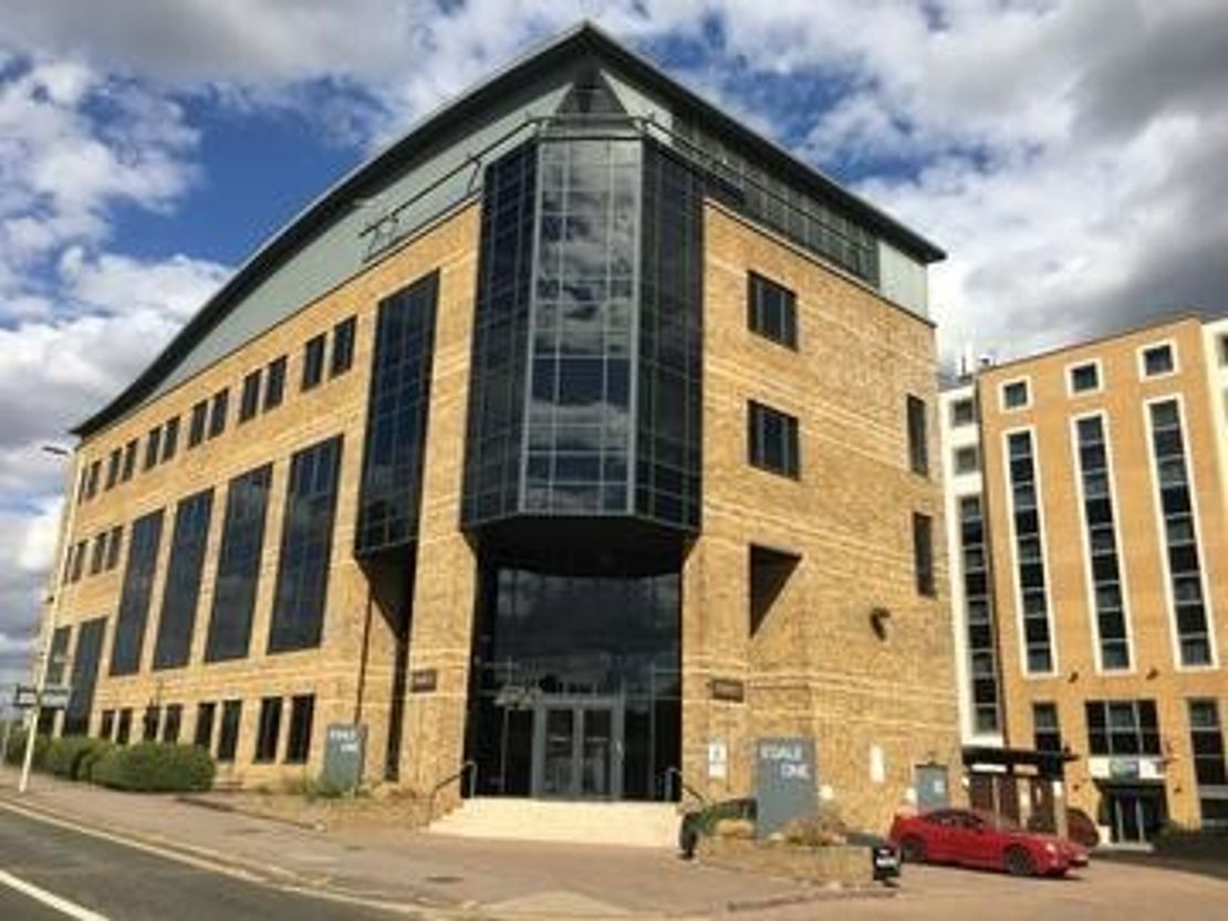80 A412, Watford WD17, UK