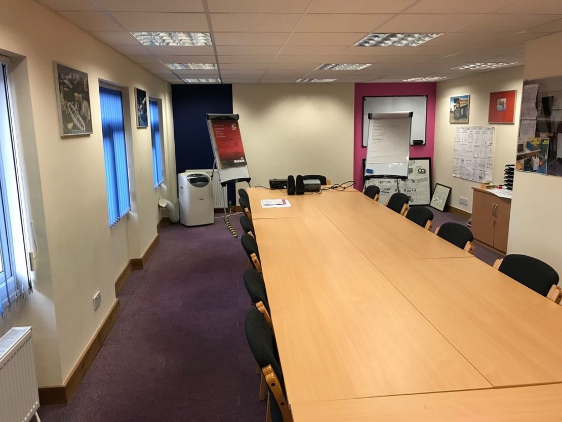 Unit 2 Wharf St, Warwick CV34 5LB, UK