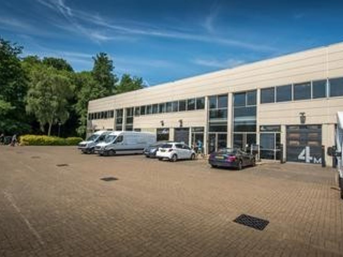 1 Byewaters, Watford WD18 8WH, UK