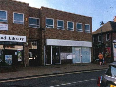Property Image for 5 Clavadel Rd, Paddock Wood, Tonbridge TN12 6EW, UK