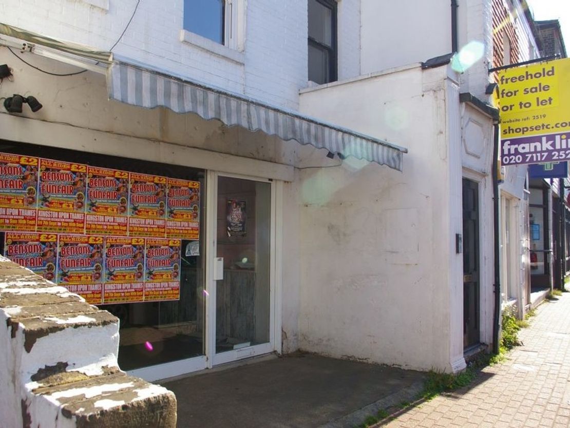 21 High St, Thames Ditton KT7 0SD, UK