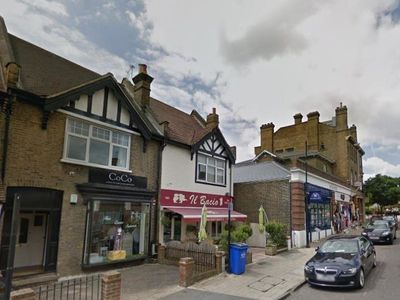 Property Image for 170-174 Queen's Rd, Buckhurst Hill IG9 5BD, UK