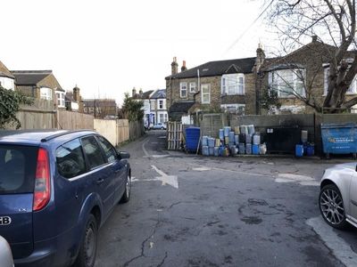 Property Image for 31 Dundalk Rd, London SE4 2JJ, UK