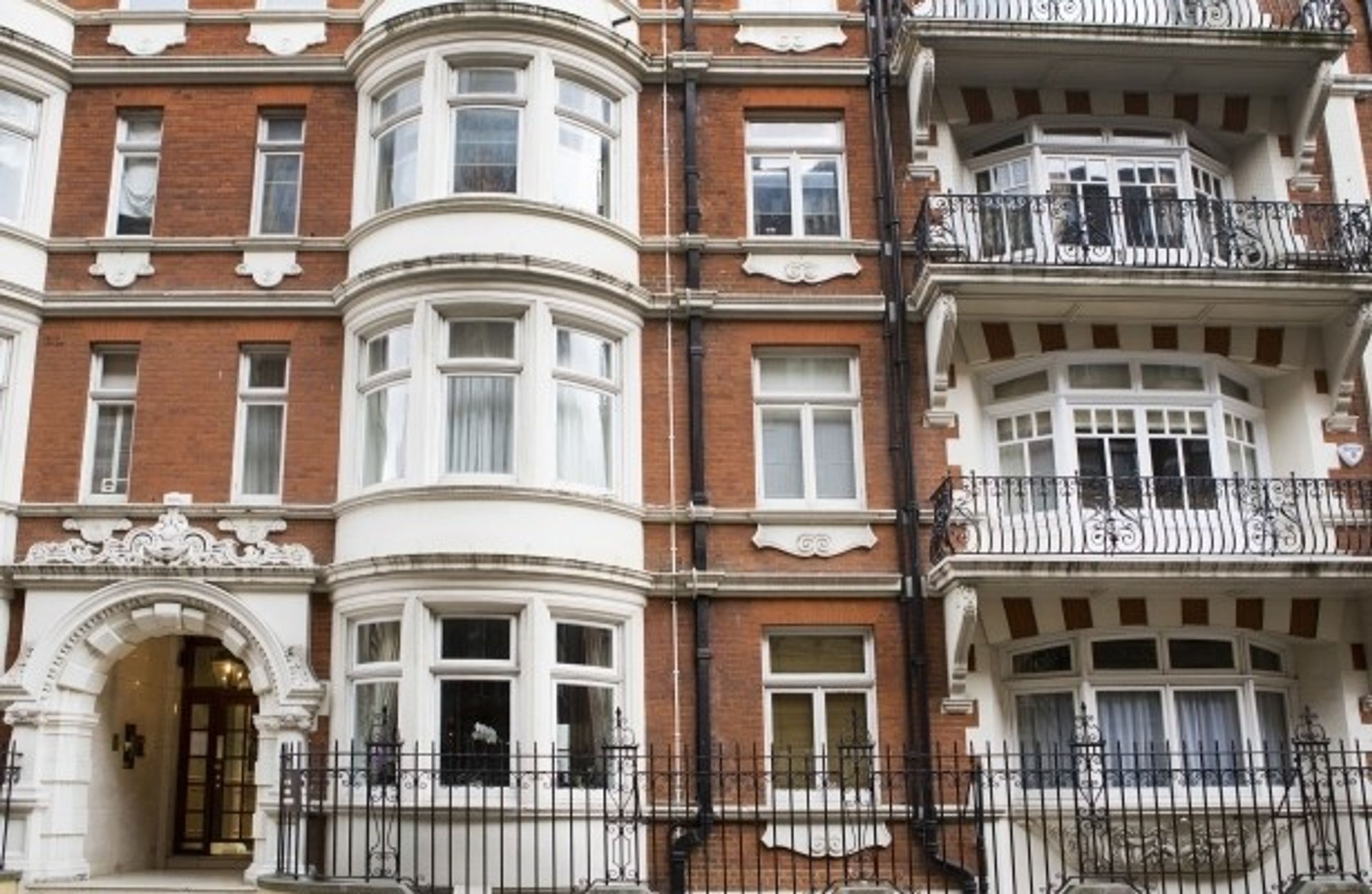 For Sale 16 Basil St Knightsbridge London SW3 1AL UK PropList