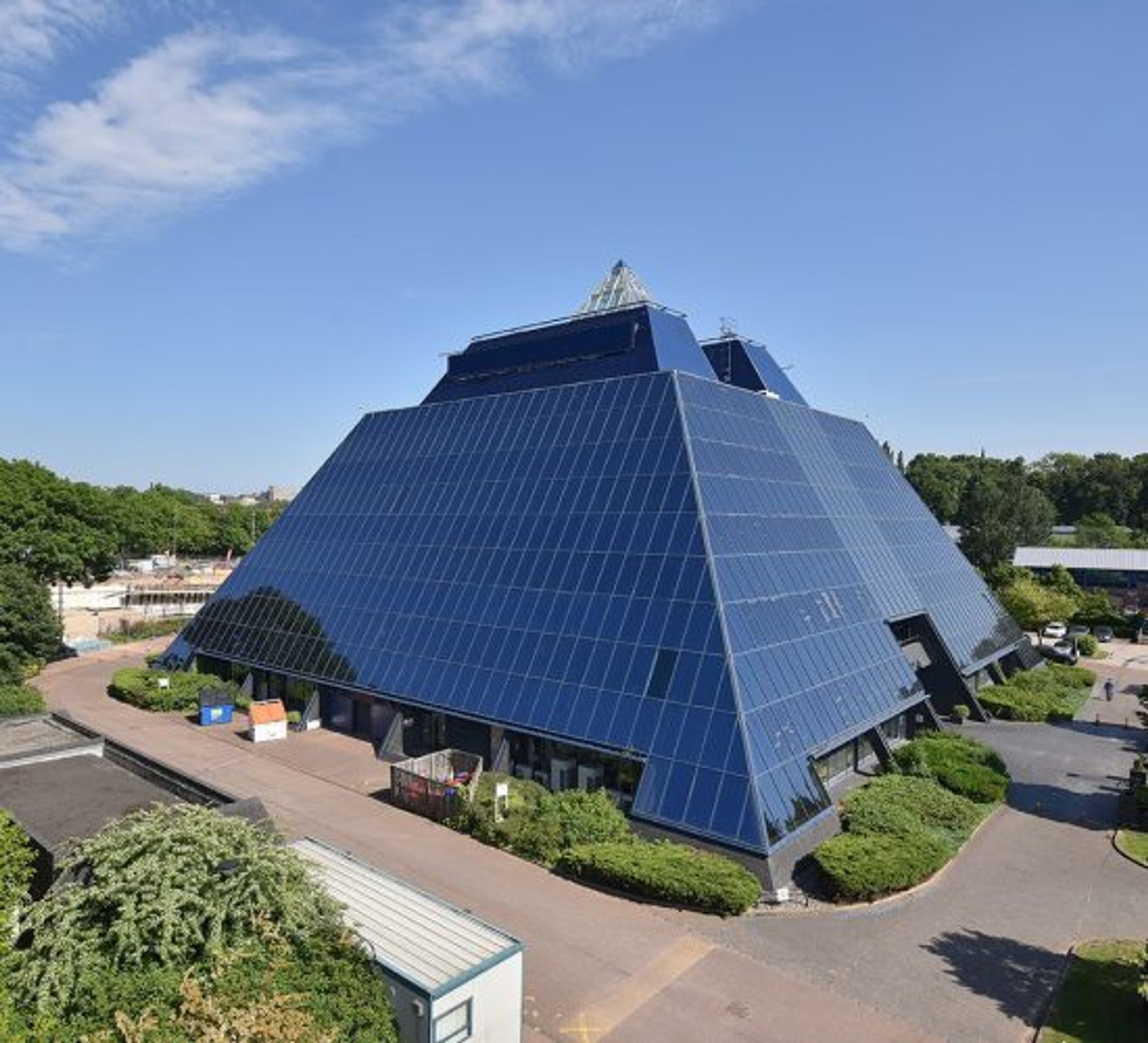 To Let The Pyramid Stockport PropList