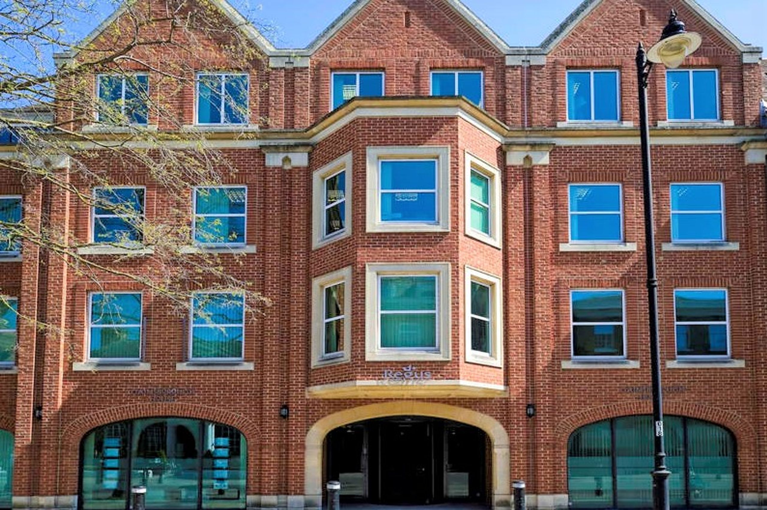 To Let Gainsborough House, 5960 Thames Street, Windsor, SL4 1TX