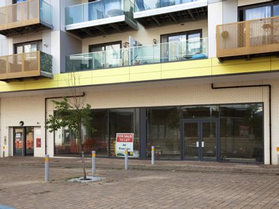 Property Image for 20 Cunard Square, Townfield Street, Chelmsford, Essex, CM1 1AQ