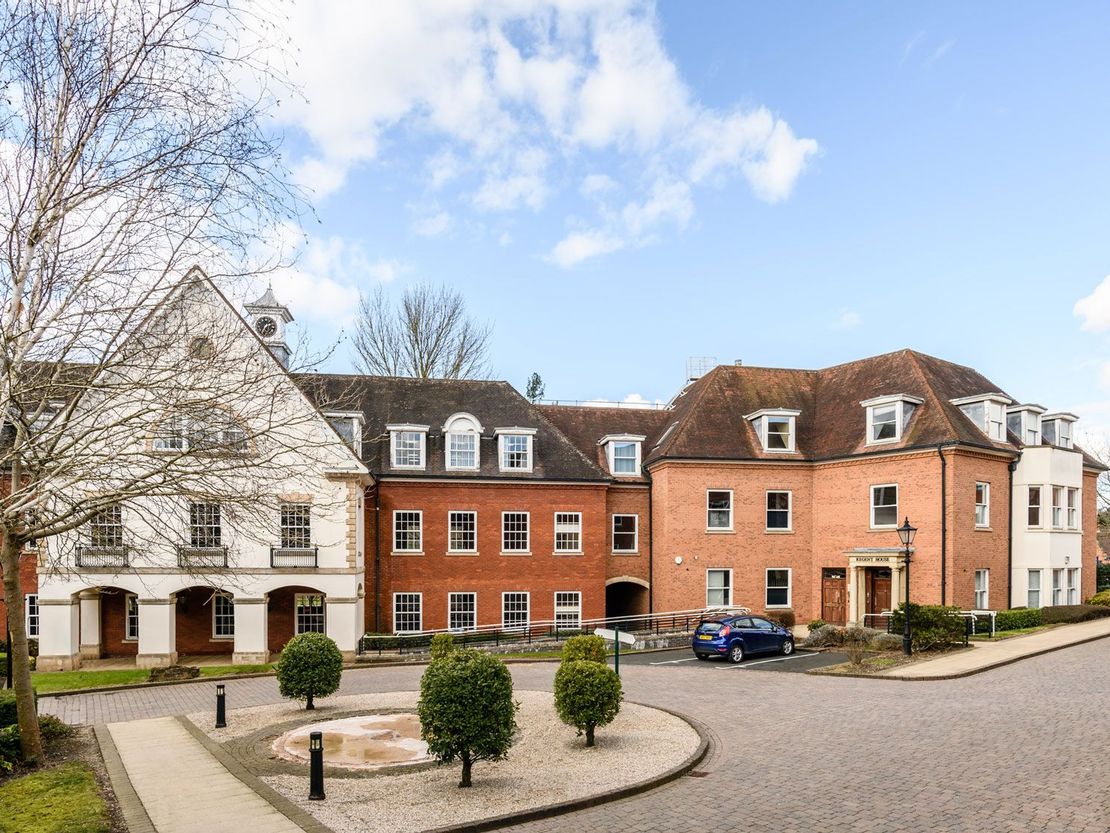 Princes Gate, Solihull