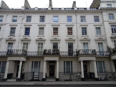 Property Image for Flat 19, 69-71 Gloucester Terrace, London, Greater London, W2 3DH