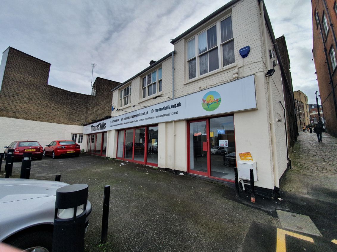 To Let 16 Medway Street, Chatham, Kent, ME4 4HA PropList