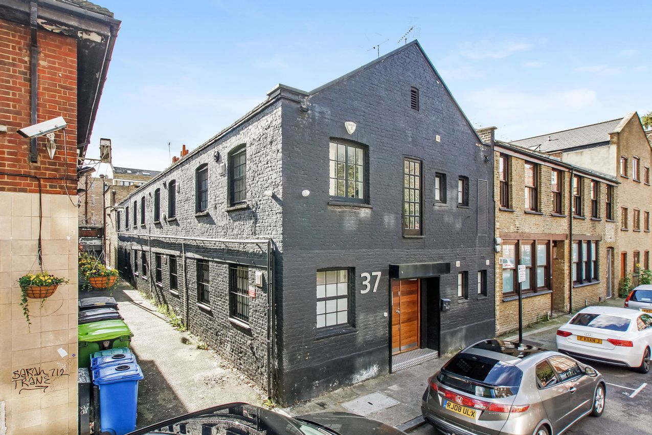 For Sale 37 Coate Street Hackney London Uk E2 9ag Proplist