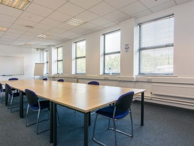 Property Image for Mansfield Innovation Centre, Oakham Business Park, Hamilton Way, Mansfield, Nottinghamshire, NG18 5BR
