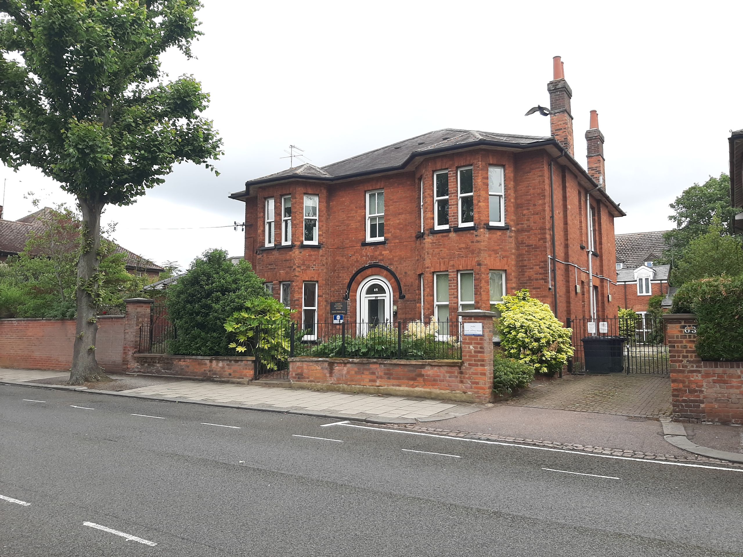 For Sale: 65 Chaucer Road, Bedford, Bedfordshire, MK40 2AL | PropList