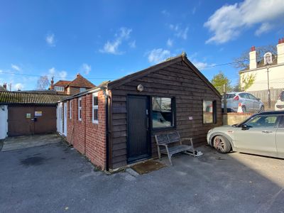 Property Image for Vinalls Business Centre, Nep Town Road, Henfield, BN5 9DZ