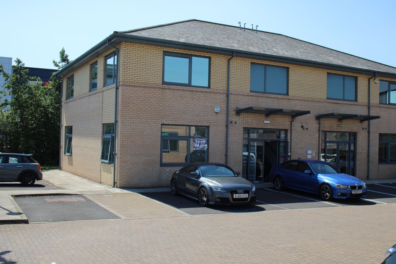 To Let: FIRST FLOOR, Unit F2, WATERFOLD BUSINESS PARK, BURY, BL9 7BR ...