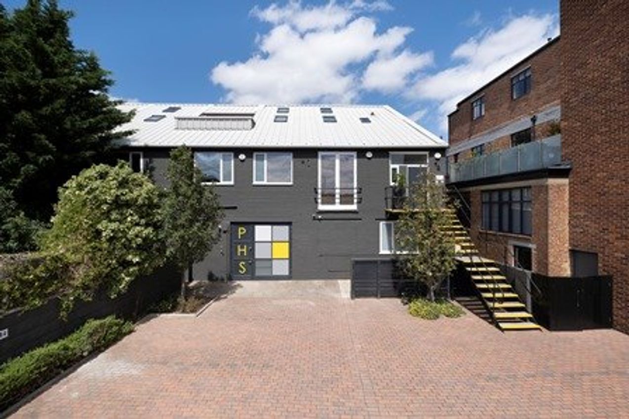 To Let Unit 4A Parc House Studios 2537 Cowleaze Road Kingston upon