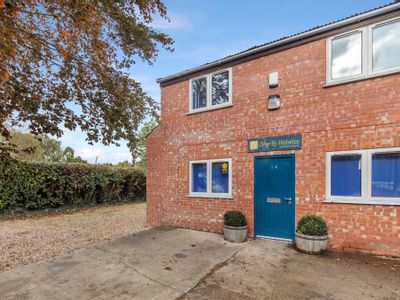 Property Image for 14 Bear Lane | Pinchbeck | Spalding | Lincolnshire | PE11 3XA