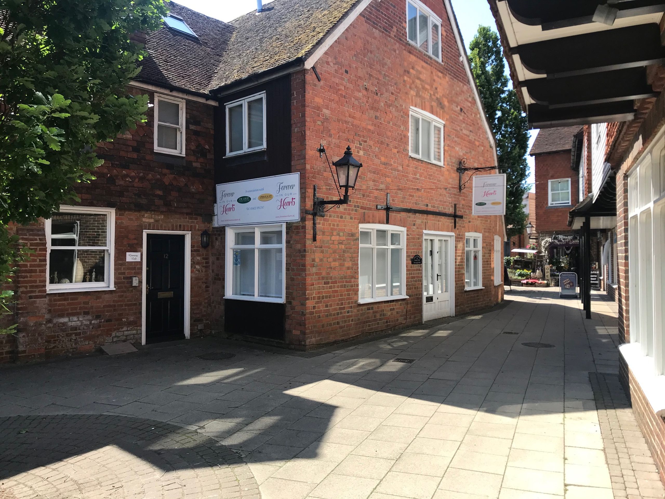 To Let 11 Foremans Walk, High Street, Headcorn, Ashford, Kent, TN27