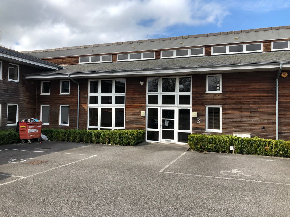 To Let 3 Albourne Court, Henfield Road, Hassocks, West Sussex, BN6 9FF