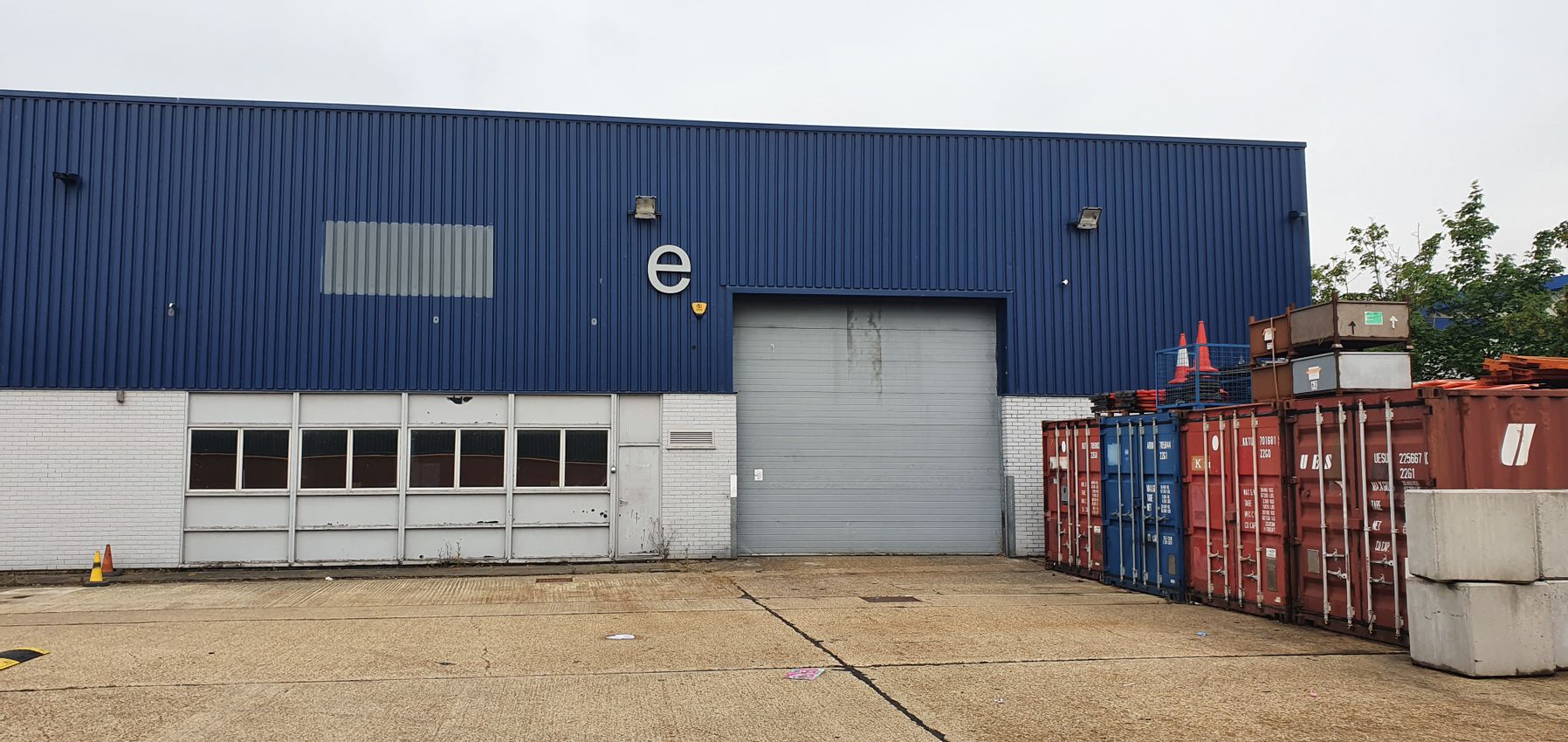 To Let Unit 3E Gatwick Gate, Charlwood Road, Lowfield Heath, Crawley