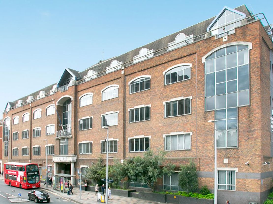 160 Falcon Road, London, Greater London, SW11 2LN