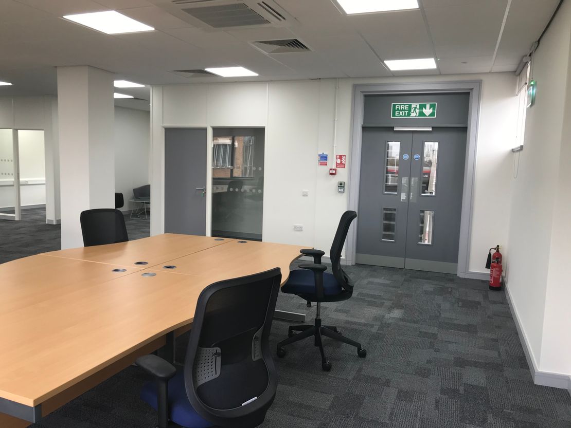 160 Falcon Road, London, Greater London, SW11 2LN